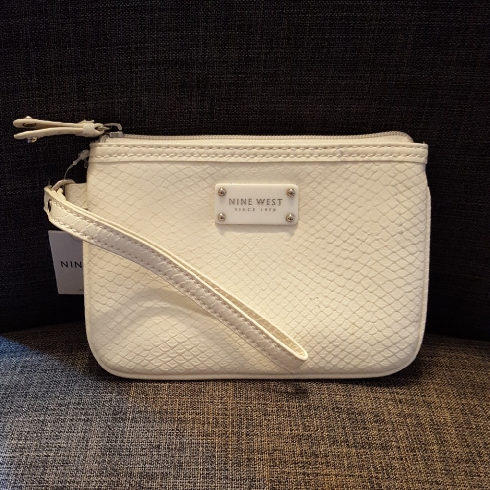 NWT Nine West White Wristlet